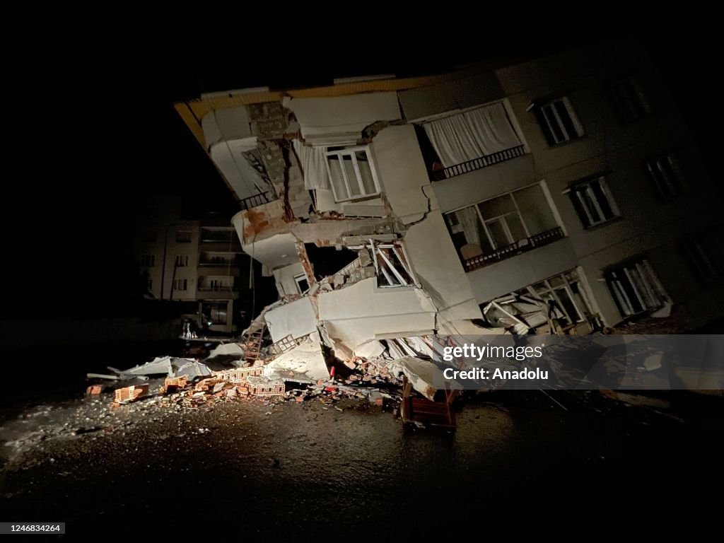 7.4 magnitude earthquake jolts Turkiye's Kahramanmaras province