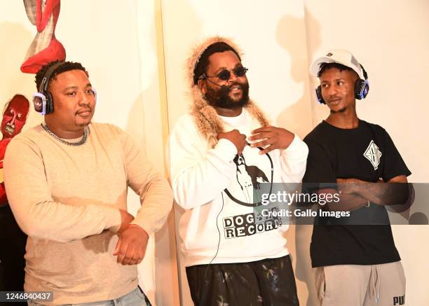 Sjava Isibuko Cover 55 Photos & High Res Pictures - Getty Images