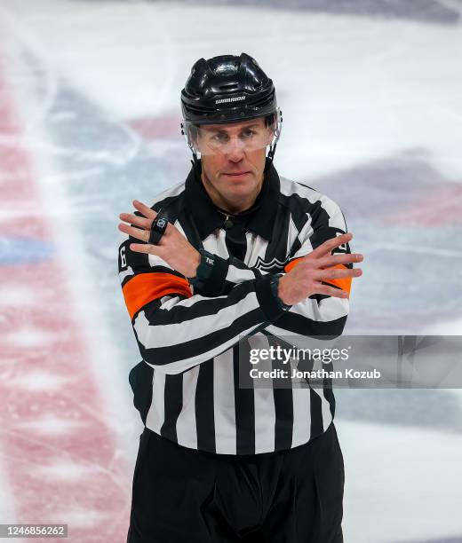 Interference Ref Call 153 Hockey Penalty Signals Stock Photos, High-Res Pictures, and Images ...