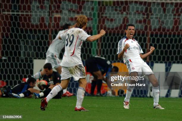 Q of Inter Milan of Bayern Munich celebrates his side's first goal during the UEFA Champions League Group B match between Inter Milan and Bayern...