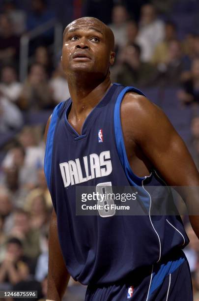 Antoine Walker of the Dallas Mavericks plays against the Washington Wizards on November 2003 at the MCI Center in Washington DC. NOTE TO USER: User...
