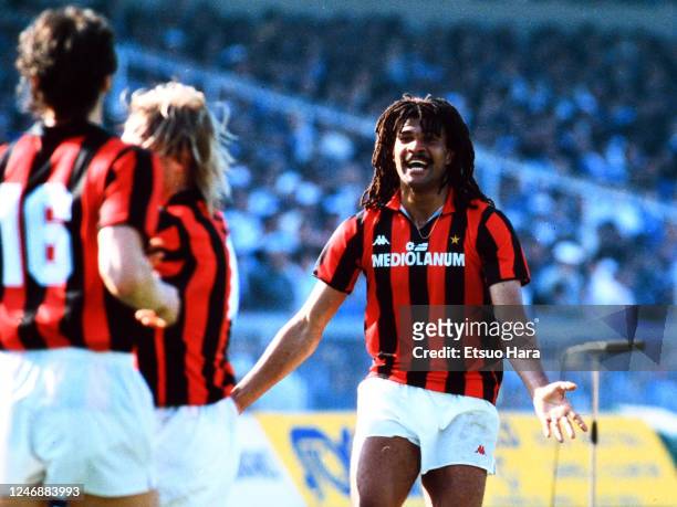Ruud Gullit of AC Milan celebrates during the Serie A match between Napoli and AC Milan at the Stadio Pao Paulo on May 1, 1988 in Naples, Italy.