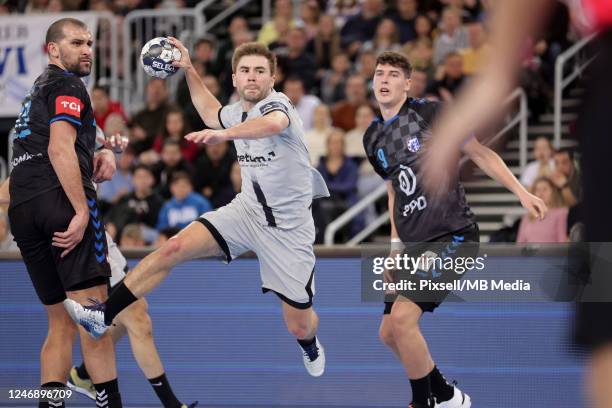 Luc Steins of Paris Saint-Germain shoots at goal during the EHF Champions League Group A round 11 match between HC PPD Zagreb and Paris Saint-Germain...