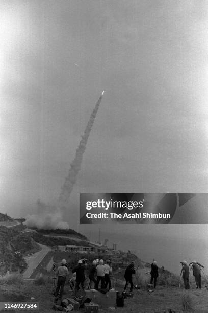 Labeda Rockets 28 Lambda Rocket Stock Photos, High-Res Pictures, and Images - Getty Images