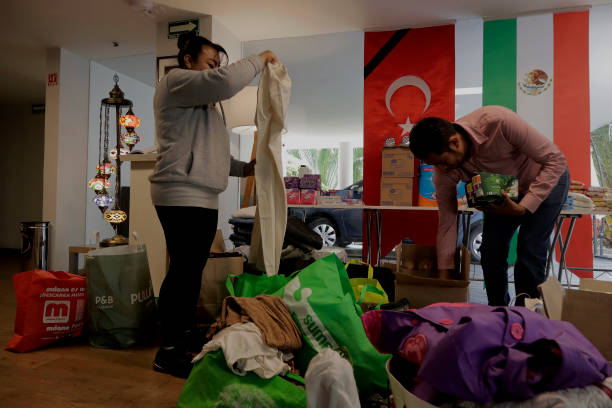MEX: Yunus Emre Turkish Cultural Centre In Mexico Receives Supplies For Earthquake Victims