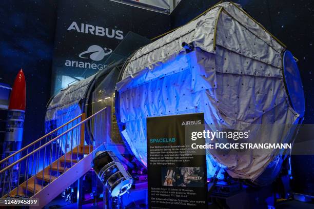 442 Airbus Satellite Stock Photos, High-Res Pictures, and Images ...