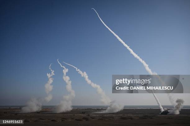 Multiple Artillery Rocket System Photos and Premium High Res Pictures ...