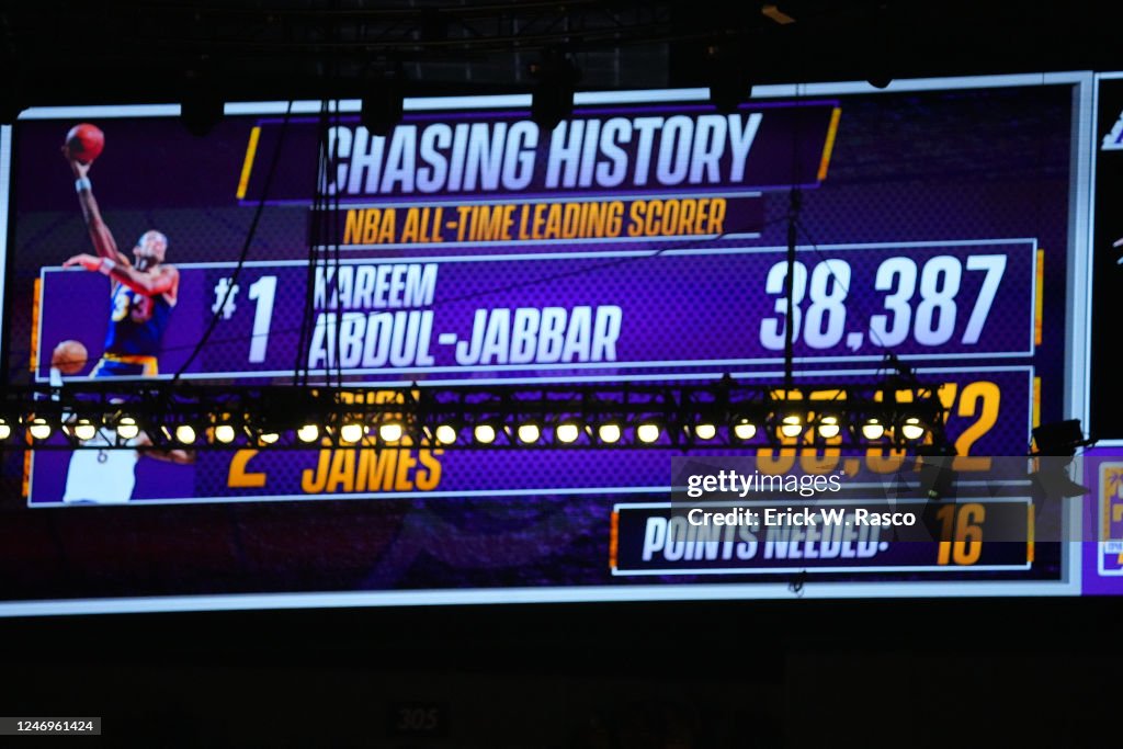 Los Angeles Lakers vs Oklahoma City Thunder