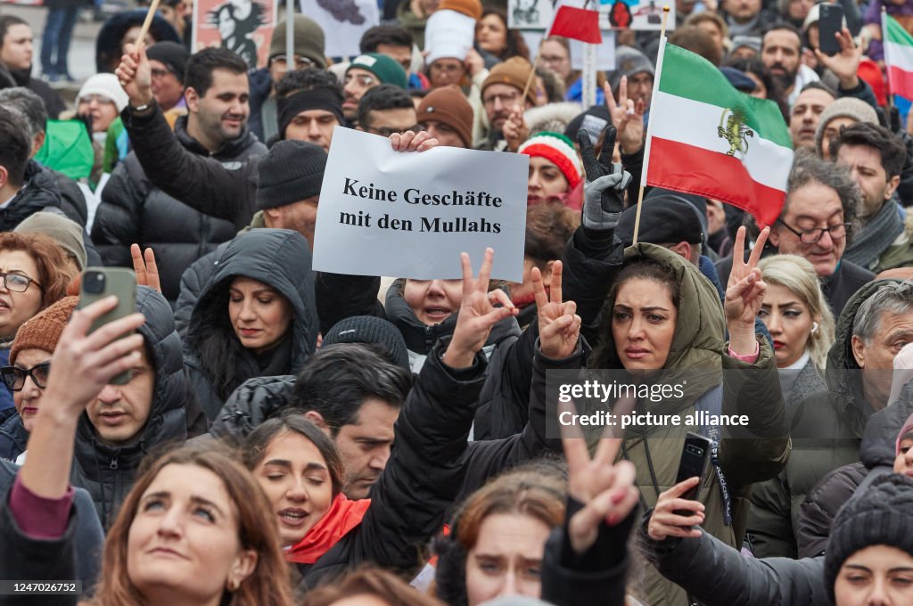 Demonstration against the Iranian regime