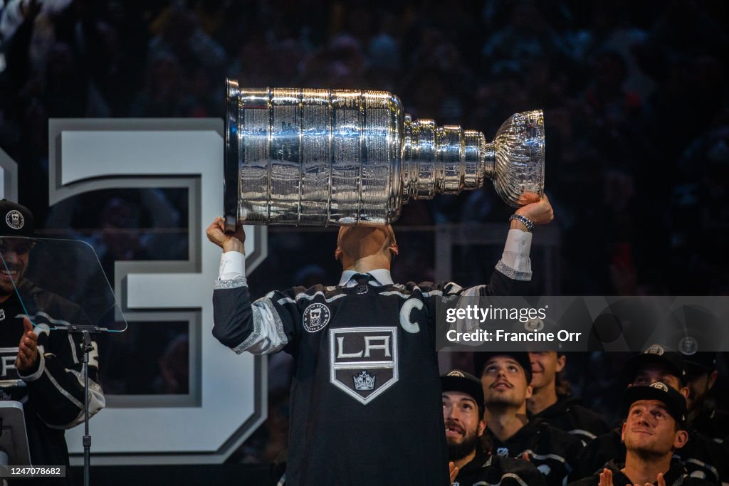 Kings to honor Dustin Brown with statue and jersey retirement