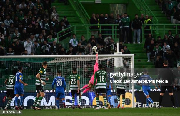 Diogo Costa of Porto in action during the Liga Portugal Bwin match between Sporting CP and FC Porto at Estadio Jose Alvalade on February 12, 2023 in...
