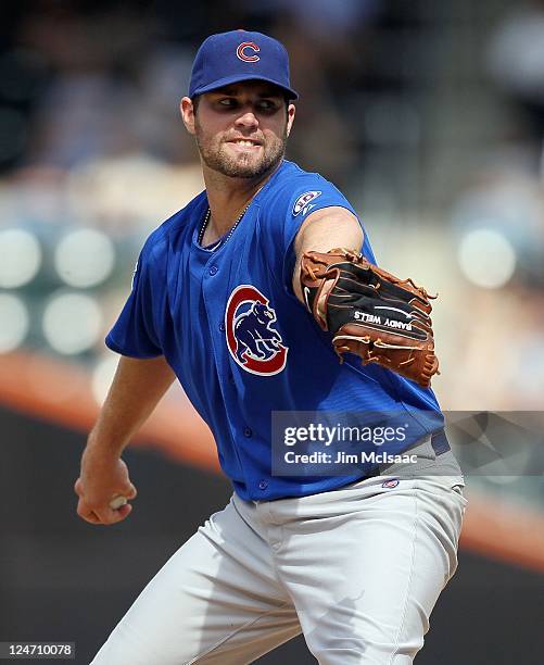 Randy Wells of the Chicago Cubs in action against the New York Mets at Citi Field on September 10, 2011 in the Flushing neighborhood of the Queens...