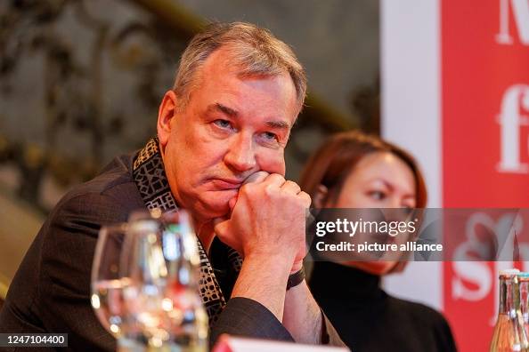 Uwe Eric Laufenberg , artistic director of the Hessisches