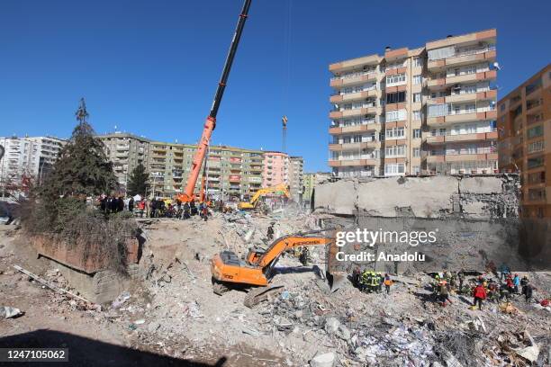 Personnel conduct search and rescue operations in Diyarbakir, following 7.7 and 7.6 magnitude earthquakes hit Turkiyeâs Kahramanmaras, on February...
