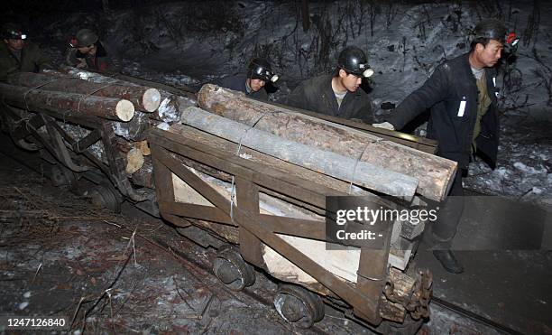 Chinese Log Riding Logging In China Photos and Premium High Res Pictures - Getty Images
