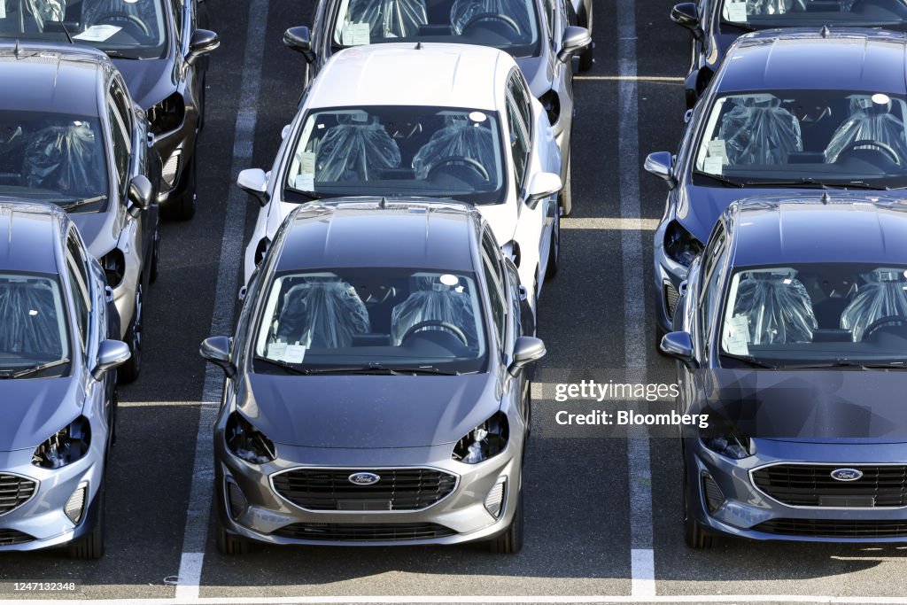 Ford Cutting 3,800 Jobs as EV Shift Shrinks German, UK Workforce