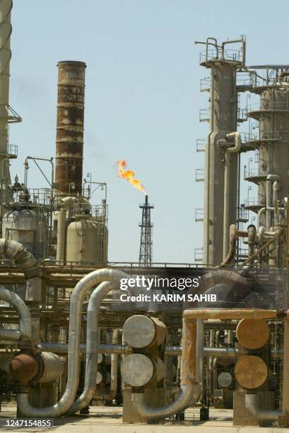 Iraq Refineries Baiji North Refinery Complex Photos and Premium High Res Pictures ...