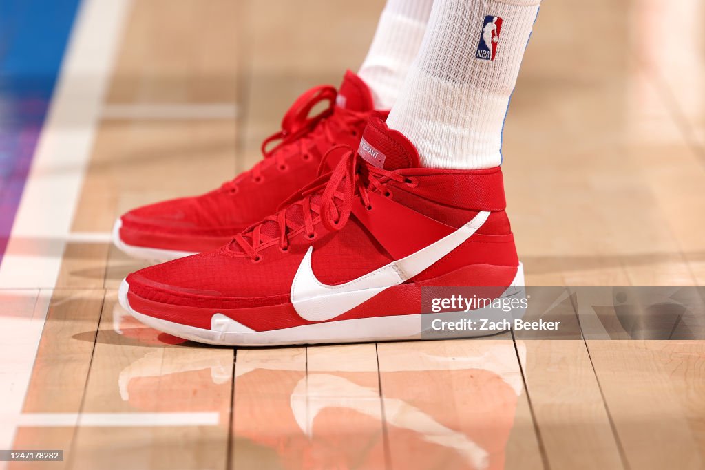 Darius Days Rockets Card The sneakers worn by Darius Days of the Houston Rockets during the ...