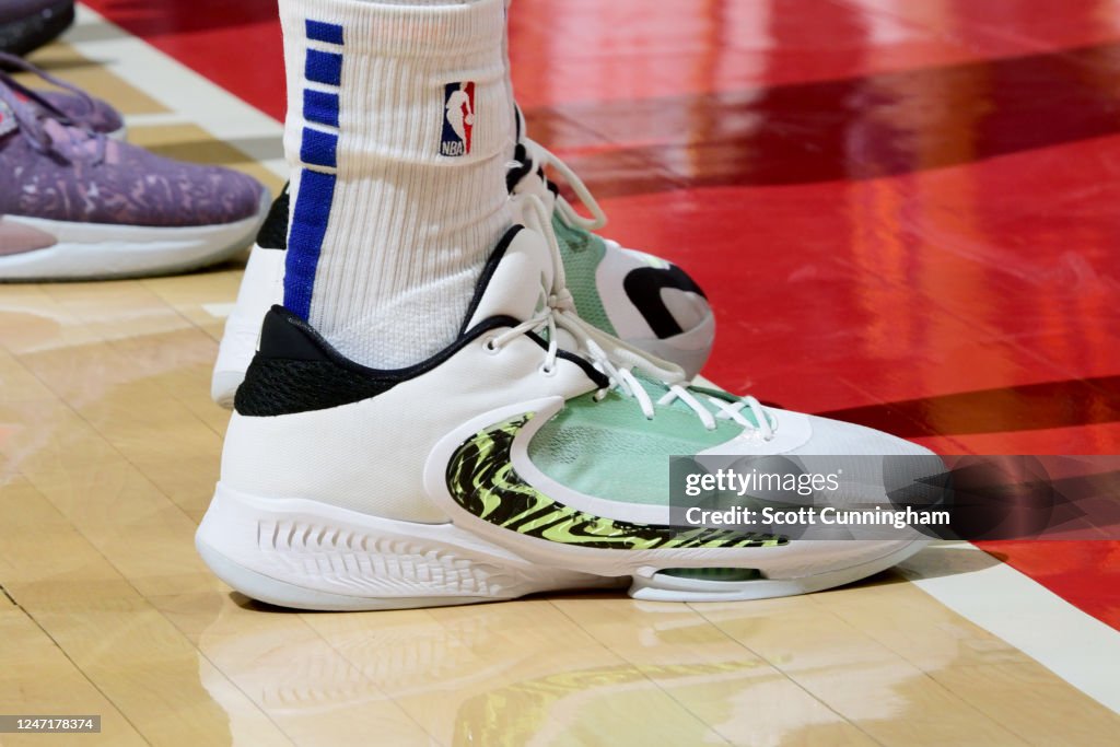 The sneakers worn by Isaiah Hartenstein of the New York Knicks during ...