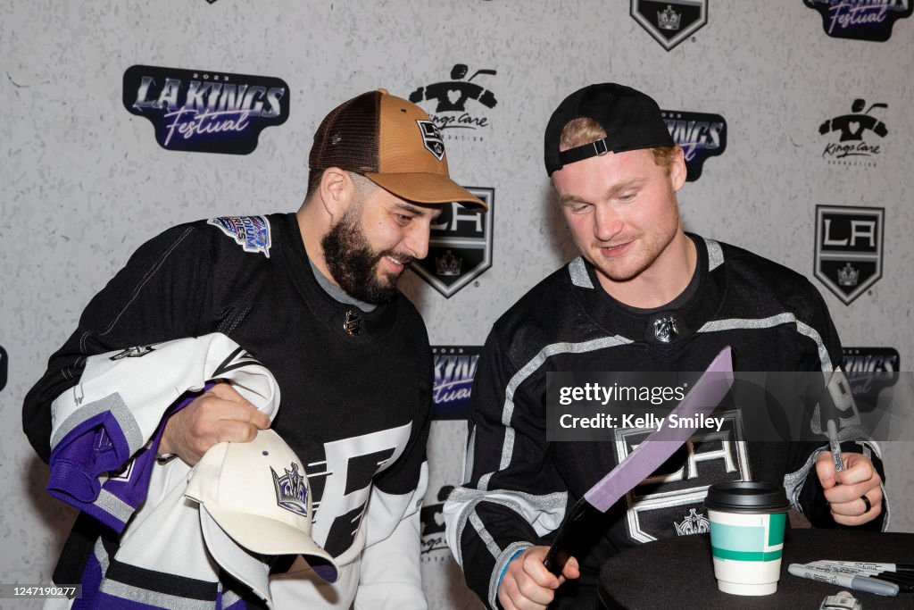 Carl Grundstrom of the Los Angeles Kings sign autographs during the Carl Grundstrom of the Los Angeles Kings sign autographs during the