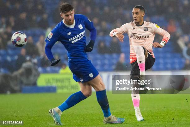 Thomas Ince of Reading takes a shot at goal during the Sky Bet Championship match between Cardiff City and Reading at the Cardiff City Stadium on...