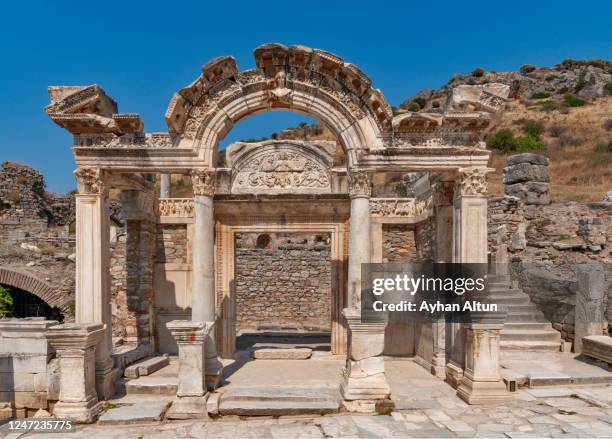 the ephesus ancient city in selcuk district of izmir province, turkey - ephesus 個照片及圖片檔