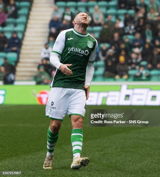 Aiden McGeady pulls up with a hamstring injury during a cinch Premiership match between Hibernian and Kilmarnock at Easter Road, on February 18 in...