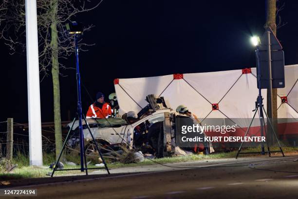 Illustration picture shows the scene of an accident at the Ringlaan in Lichtervelde, on Saturday 18 February 2023.Three people died in the accident...