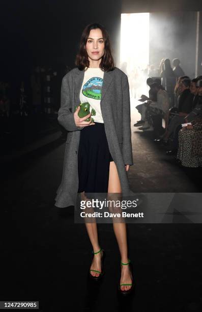 Alexa Chung attends the ERDEM front row during London Fashion Week February 2023 at Sadler's Wells Theatre on February 19, 2023 in London, England.