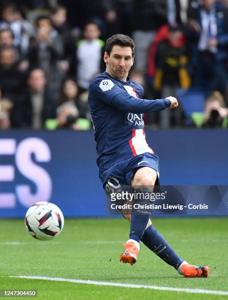 Lionel Messi of Paris Saint-Germain in action during the French Ligue 1 between Paris Saint-Germain and Lille OSC at Parc des Princes on February 19,...