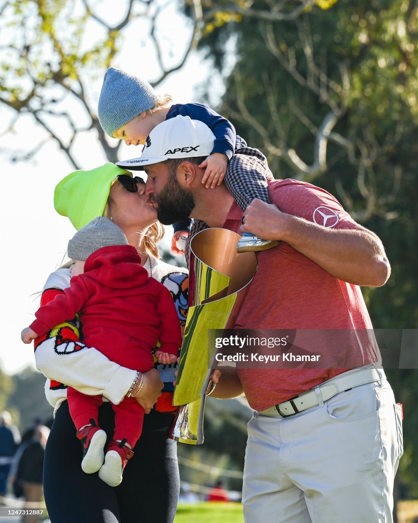 Jon Rahm of Spain, his wife Kelley Cahill Rahm and their sons Eneko Jon Rahm of Spain, his wife Kelley Cahill Rahm and their sons Eneko