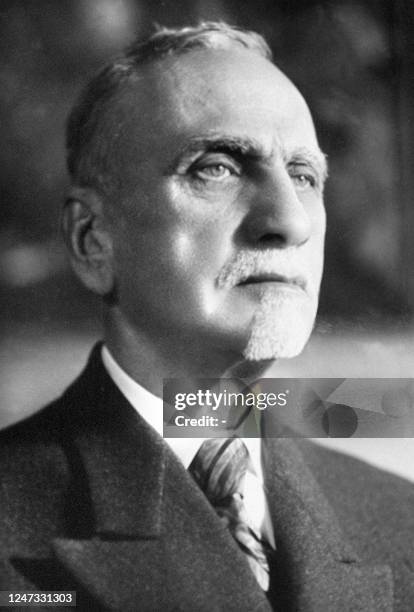 Hammad Atassi 10,561 Syrian Prime Minister Stock Photos, High-Res Pictures, and ...