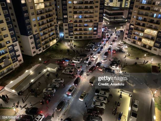 People leave their houses by cars after 6.4 and 5.8 magnitude Hatay earthquakes felt in Duhok, Iraq on February 20, 2023.