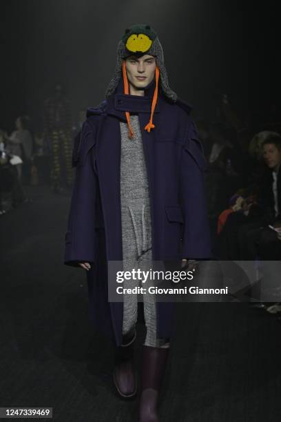 Model on the runway at Burberry Fall 2023 Ready To Wear Fashion Show on February 20, 2023 at St. Agnes Place in London, England.