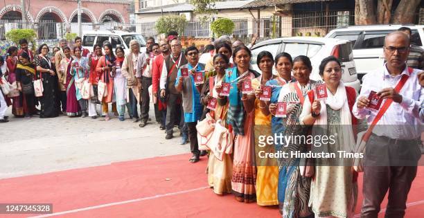 Comrades standing in queue for cast their votes during party's Central Committee election at S.K. Memorial hall on February 20, 2023 in Patna, India.