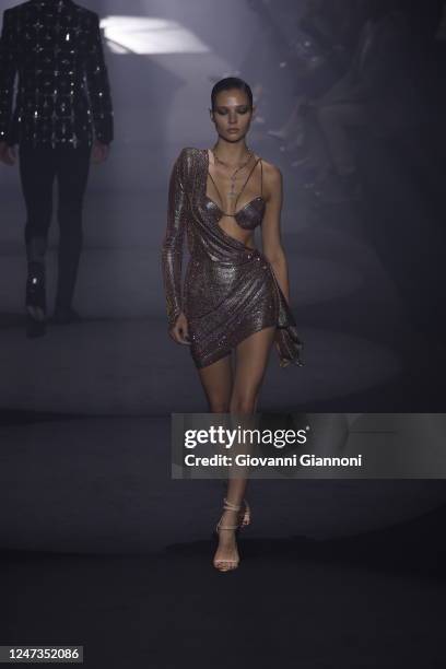 Model Alesya Kafelnikova on the runway at Julian MacDonald Fall 2023 Ready To Wear Fashion Show on February 19, 2023 at Freemasons Hall in London,...