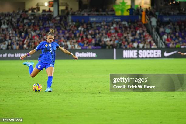 SheBelieves Cup: USA Trinity Rodman in action, kicks the ball vs Canada at Exploria Stadium. Orlando, FL 2/16/2023 CREDIT: Erick W. Rasco