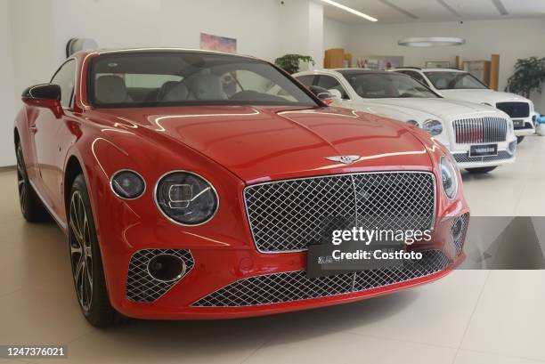 Photo taken on Feb 22, 2023 shows a Bentley car on sale in Hangzhou, east China's Zhejiang province. Bentley plans to end production of 12-cylinder...