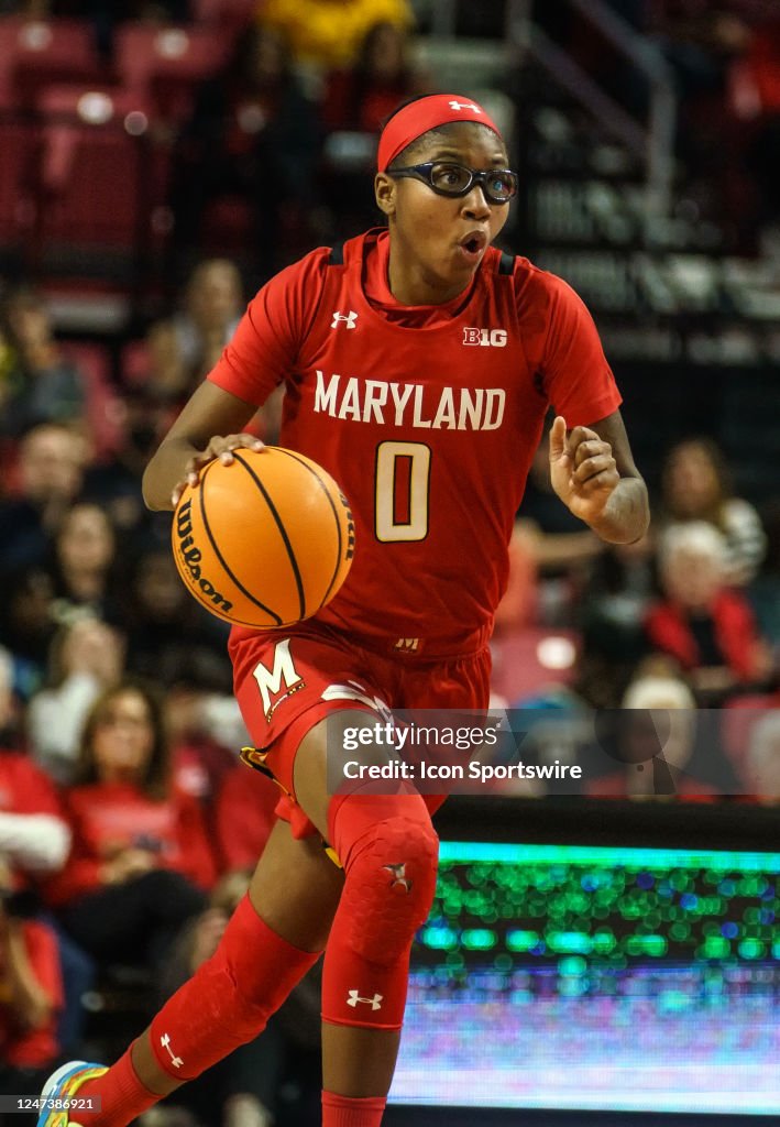Maryland Terrapins guard Shyanne Sellers moves up court during a ...
