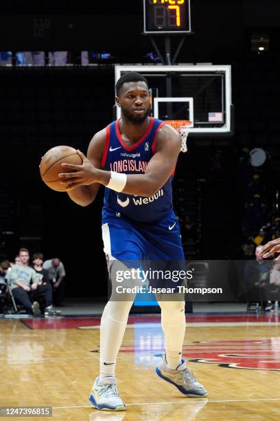 RaiQuan Gray of the Long Island Nets handles the ball during the game against the Fort Wayne Mad Ants on February 22, 2023 at Nassau Coliseum in...