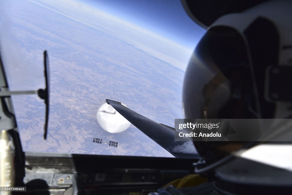 Chinese surveillance balloon over US photographed by U-2 pilot