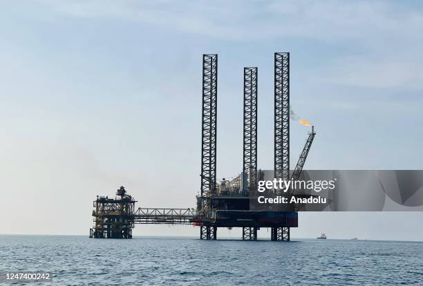 Oil Rig Red Red Oil Rig Photos and Premium High Res Pictures - Getty Images
