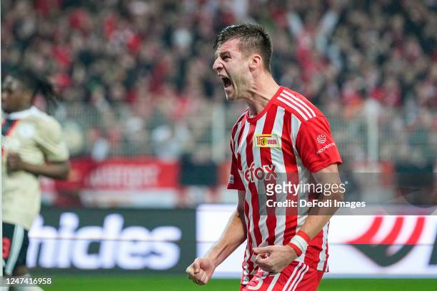 Robin Knoche of 1.FC Union Berlin cheers after his first goal during the UEFA Europa League knockout round play-off leg two match between 1. FC Union...