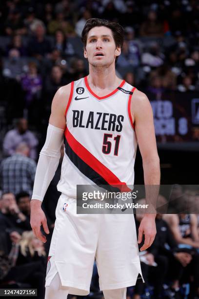 Ryan Arcidiacono of the Portland Trail Blazers looks on during the Photo  d'actualité - Getty Images