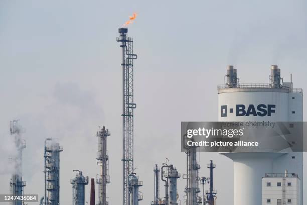 Basf Factory 2,498 Basf Chemical Stock Photos, High-Res Pictures, and Images - Getty ...