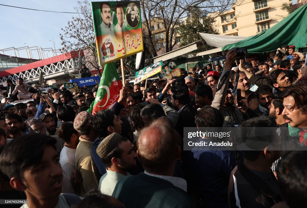 Leaders and supporters of Pakistan Tehreek-e-Insaf political party of ...