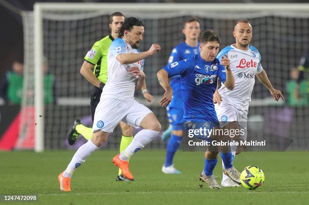 Mário Rui Silva Duarte of SSC Napoli in action against Tommaso Baldanzi of Empoli FC during the Serie A match between Empoli FC and SSC Napoli at...