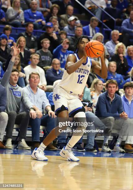 Kentucky Wildcats guard Antonio Reeves shoots in a game between the Auburn Tigers and the Kentucky Wildcats on February 25 at Rupp Arena in...