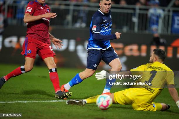 February 2023, Hesse, Darmstadt: Soccer: 2nd Bundesliga, Darmstadt 98 - Hamburger SV, Matchday 22, Merck-Stadion am Böllenfalltor. Darmstadt's Filip...