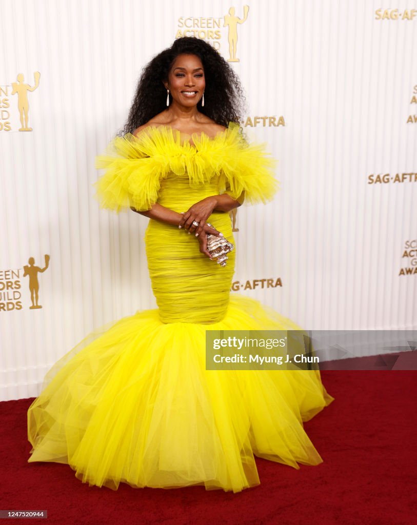 https://media.gettyimages.com/id/1247520944/photo/29th-annual-screen-actors-guild-awards-awards-arrivals.jpg?s=1024x1024&w=gi&k=20&c=GBNcho2xKG_sCRvyodmnYhcRfAZdFFi9Czh4R3bEMAY=